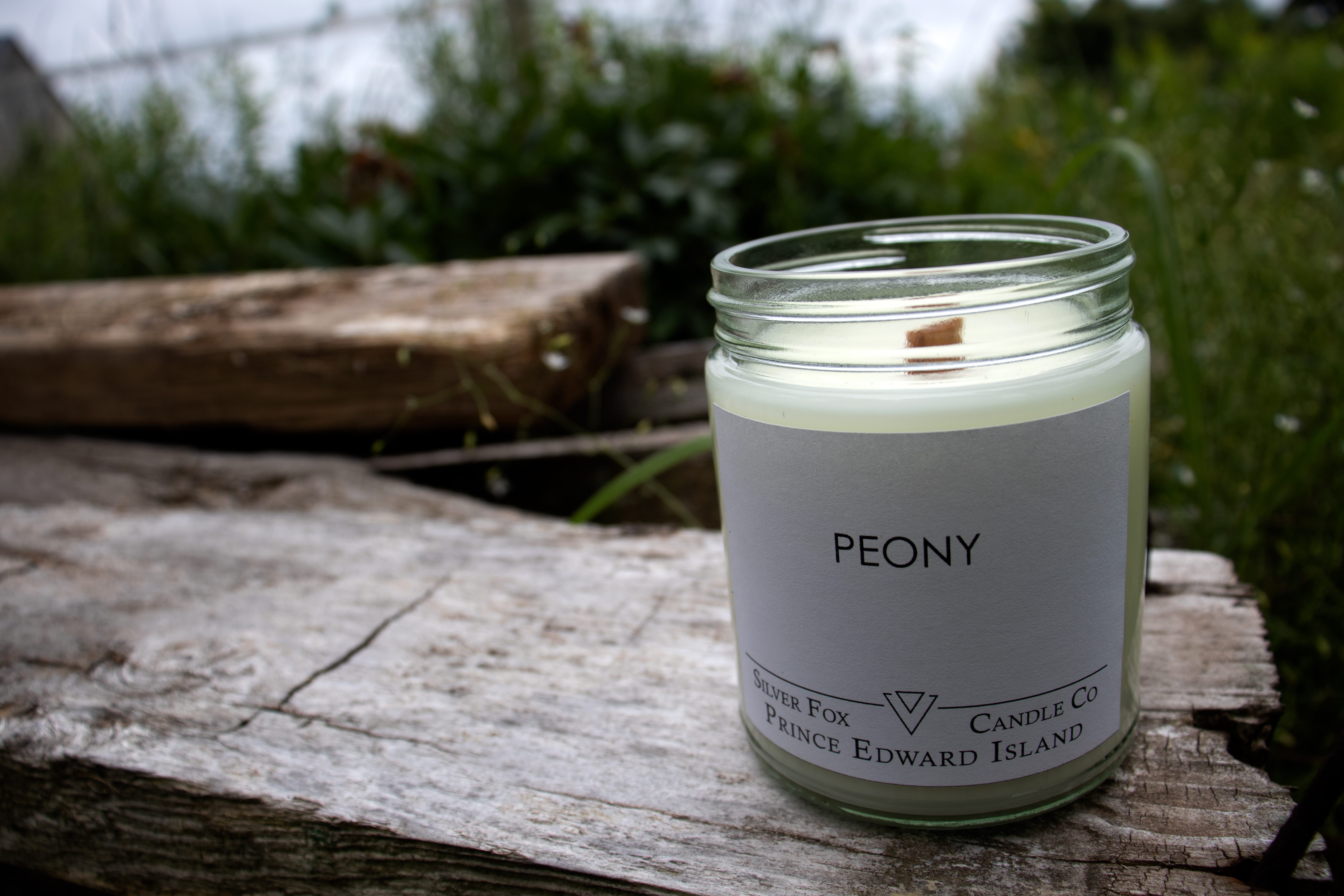Peony Scented Soy Wax Candle from the Silver Fox Candle Company - Peony Bush